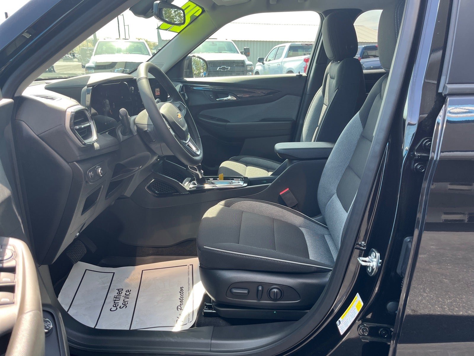 New 2026 Chevrolet TrailBlazer LT w/ Convenience Package AWD/4WD image 18