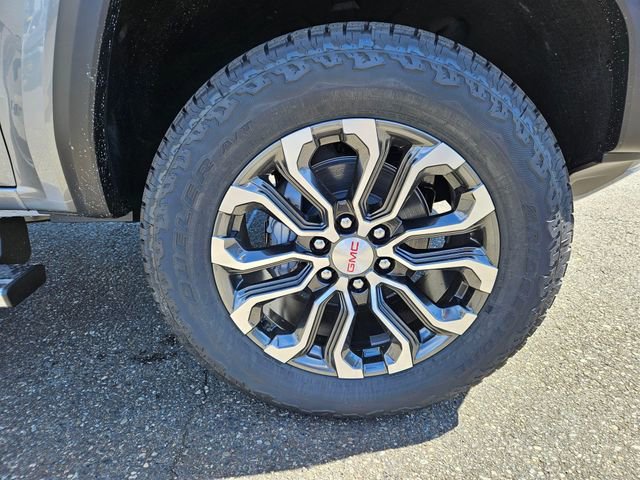 New 2026 GMC Canyon Denali AWD/4WD image 9