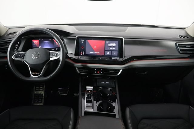 Used 2025 Volkswagen Atlas Peak Edition SE AWD/4WD image 30