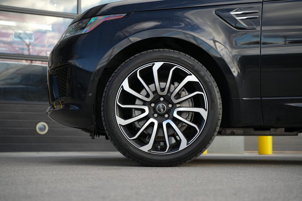 Used 2020 Land Rover Range Rover Sport HSE image 11