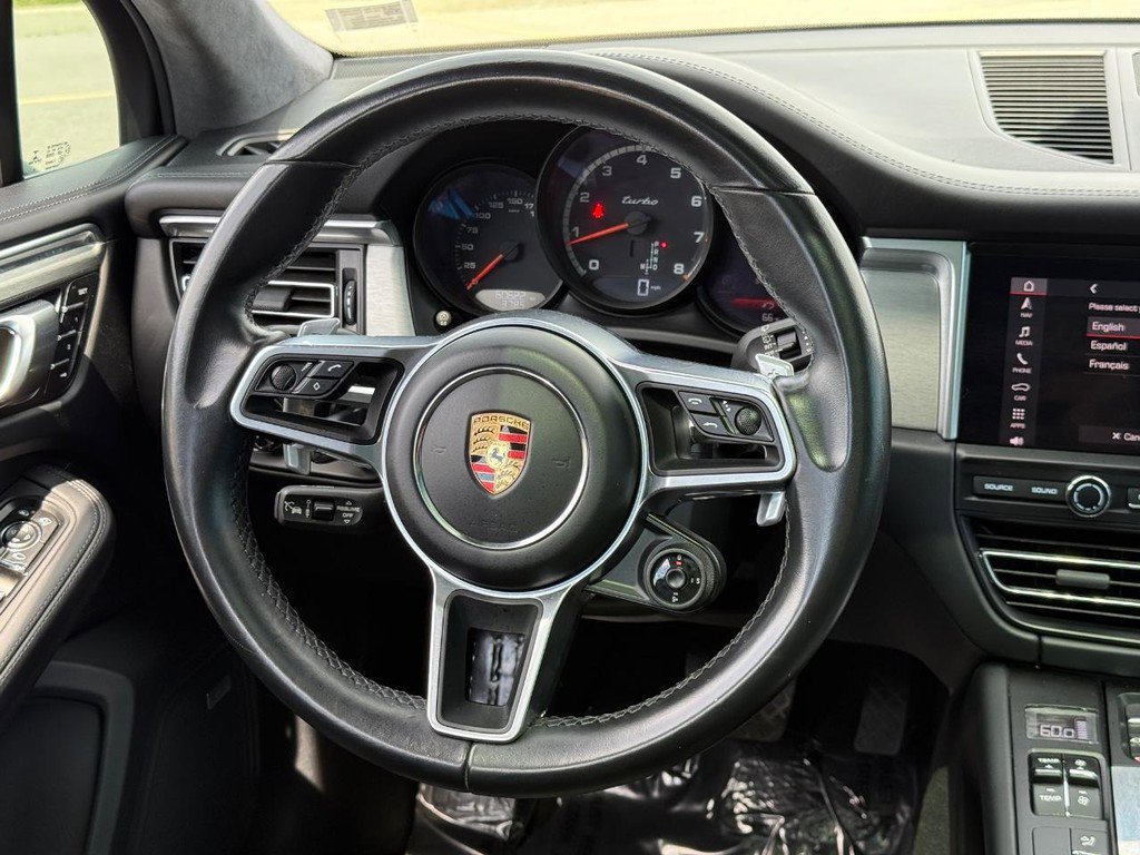 Used 2020 Porsche Macan Turbo AWD/4WD image 13