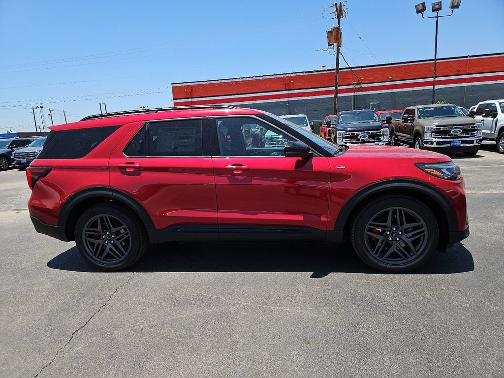 New 2026 Ford Explorer ST-Line w/ ST-Line Street Pack RWD image 14