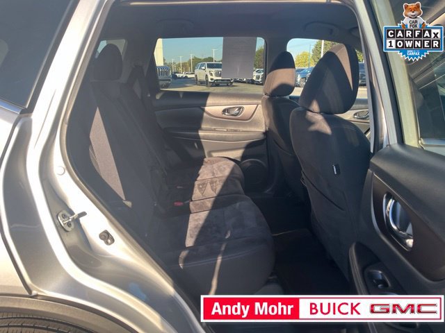 Used 2015 Nissan Rogue SV w/ SV Premium Package AWD/4WD image 38