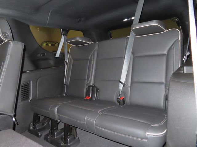Used 2024 Chevrolet Suburban Premier image 24