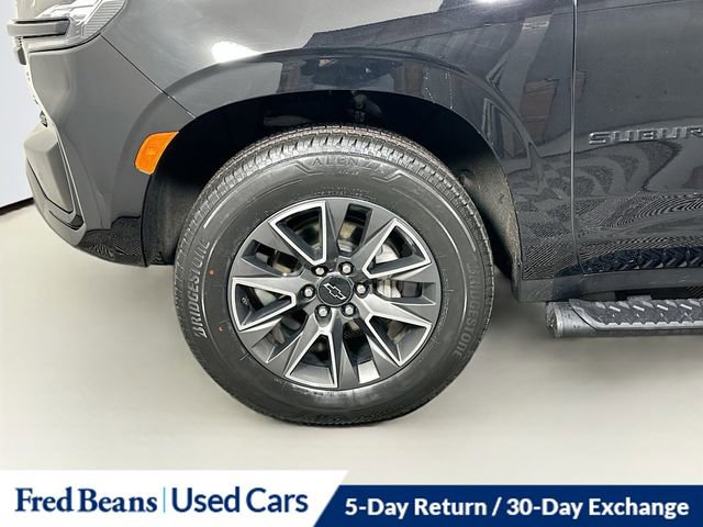 Certified 2024 Chevrolet Suburban Z71 w/ Luxury Package image 36