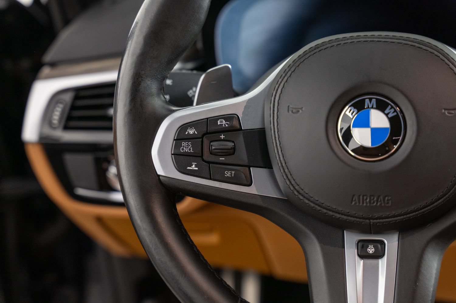 Used 2019 BMW M550i xDrive AWD/4WD image 31