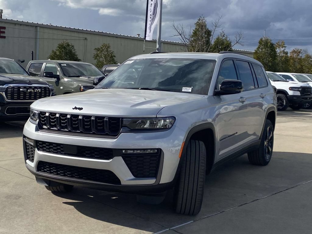 New 2026 Jeep Grand Cherokee L Limited w/ Limited Altitude Package RWD image 28