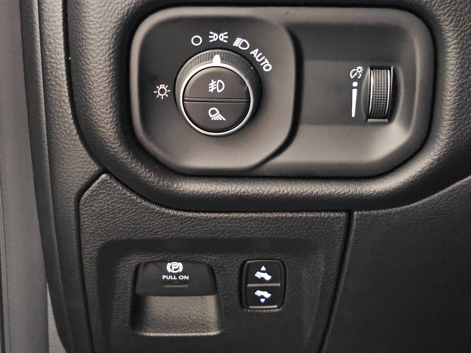 New 2026 RAM 1500 Big Horn AWD/4WD image 15