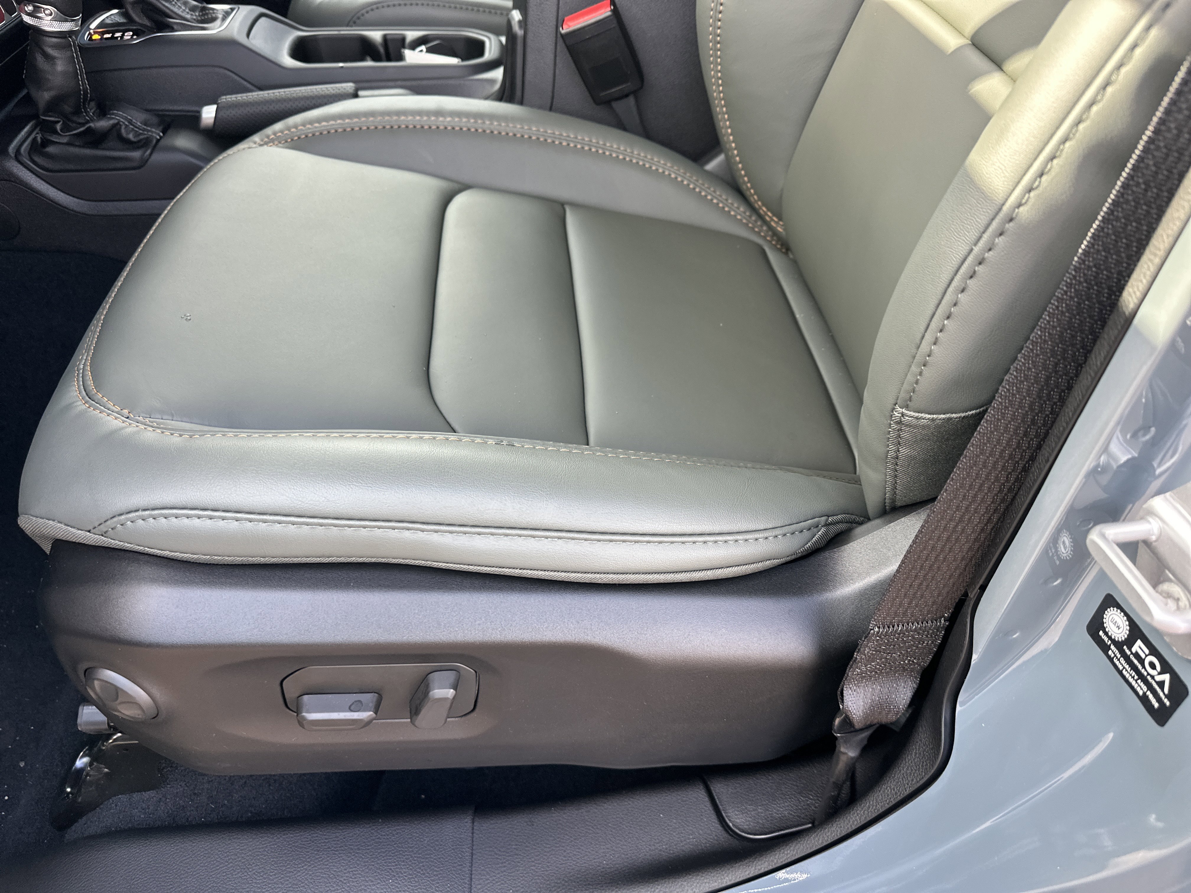 New 2026 Jeep Gladiator Mojave image 28