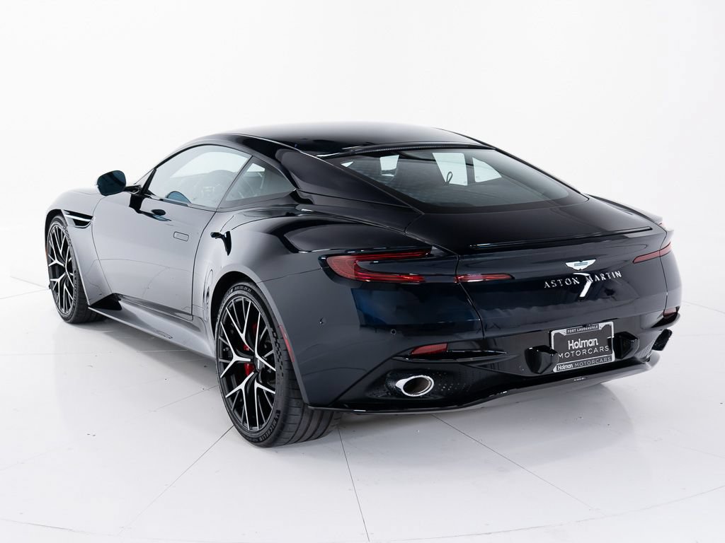 Used 2025 Aston Martin DB12 Coupe RWD image 3