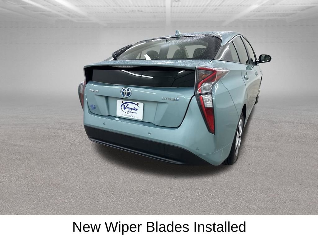 Used 2017 Toyota Prius Three image 13