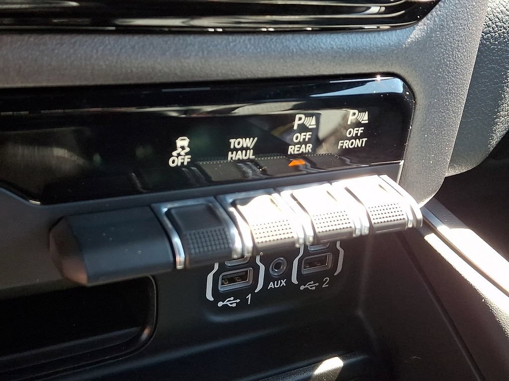 Used 2021 RAM 1500 Big Horn AWD/4WD image 25