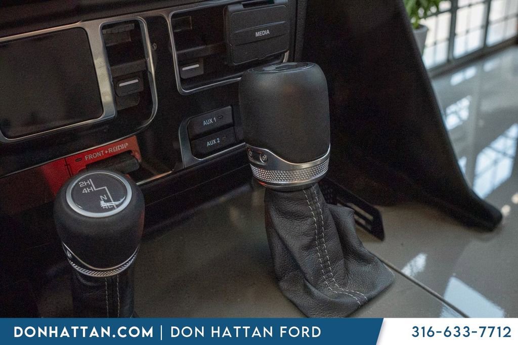 Used 2025 Jeep Wrangler Unlimited Rubicon w/ Convenience Group image 12