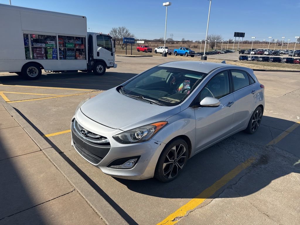 Used 2015 Hyundai Elantra GT w/ Option Group 02 image 2