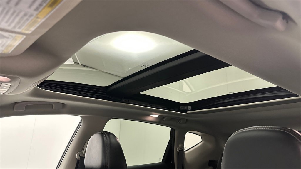 Certified 2021 Nissan Murano Platinum w/ Cargo Package image 17