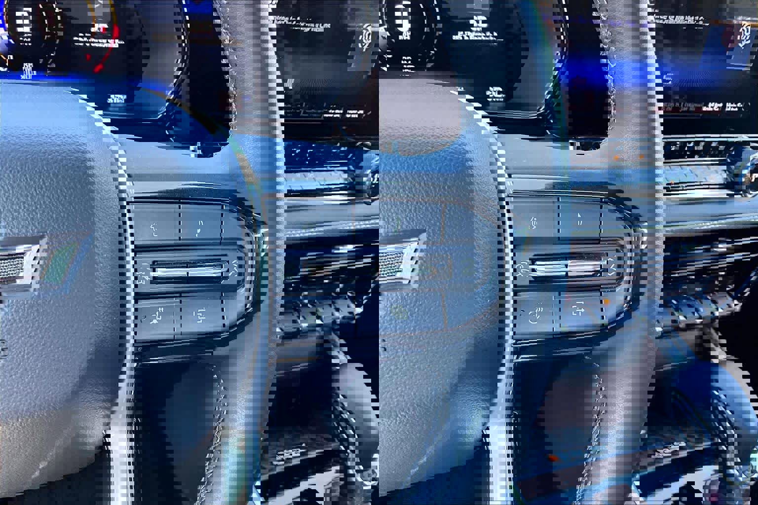 Used 2025 Chevrolet Colorado ZR2 image 24