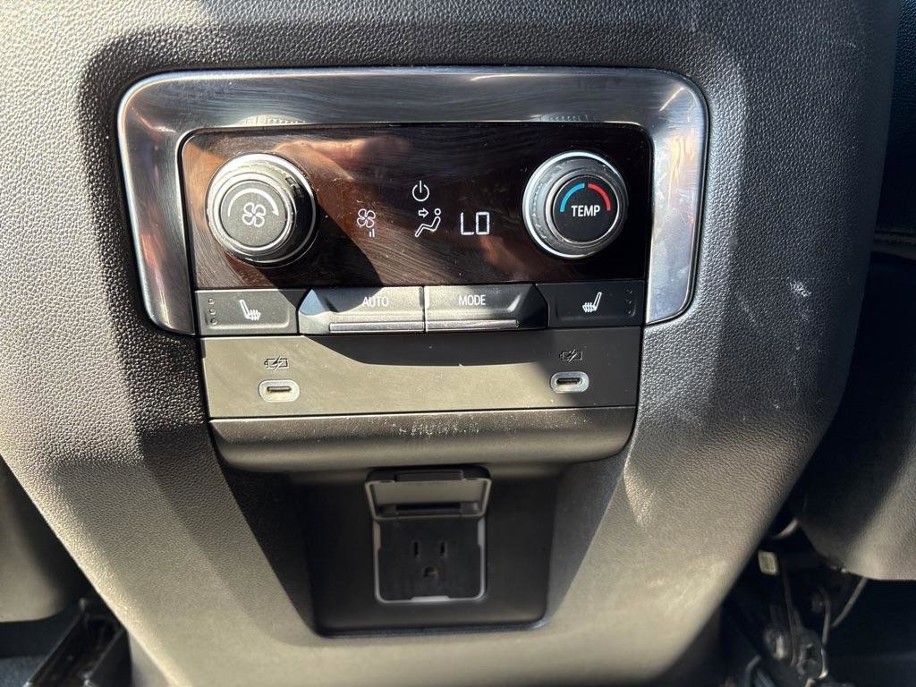 Used 2021 Chevrolet Tahoe RST w/ Luxury Package image 37