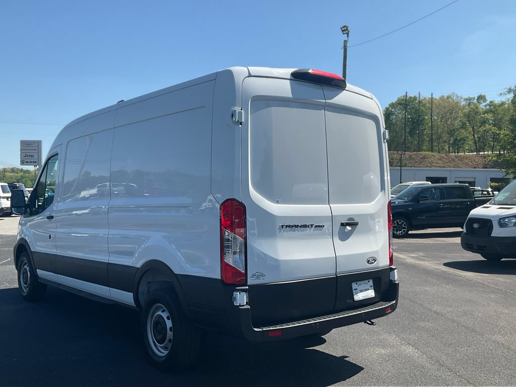 New 2026 Ford Transit 250 148 Medium Roof RWD image 7