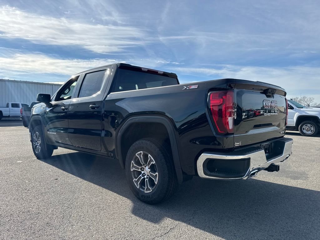 New 2026 GMC Sierra 1500 SLE image 4