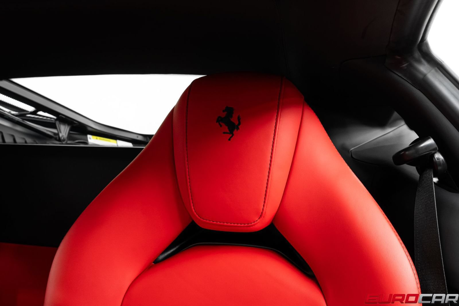 Used 2019 Ferrari 488 GTB RWD image 42