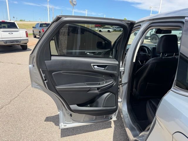 Used 2024 Ford Edge Titanium AWD/4WD image 12