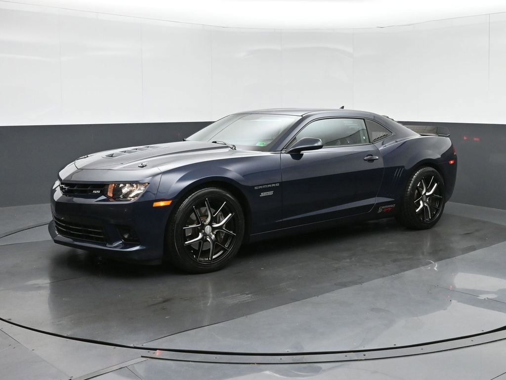 Used 2015 Chevrolet Camaro SS w/ Rear Vision Package image 3