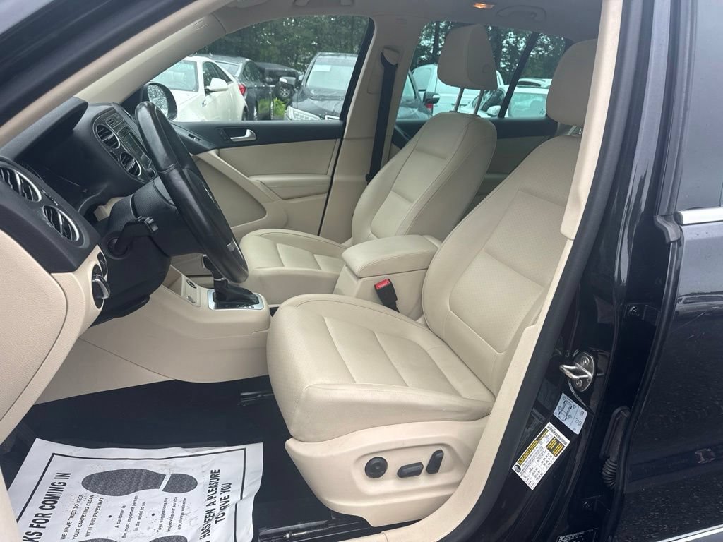 Used 2017 Volkswagen Tiguan Wolfsburg Edition AWD/4WD image 24