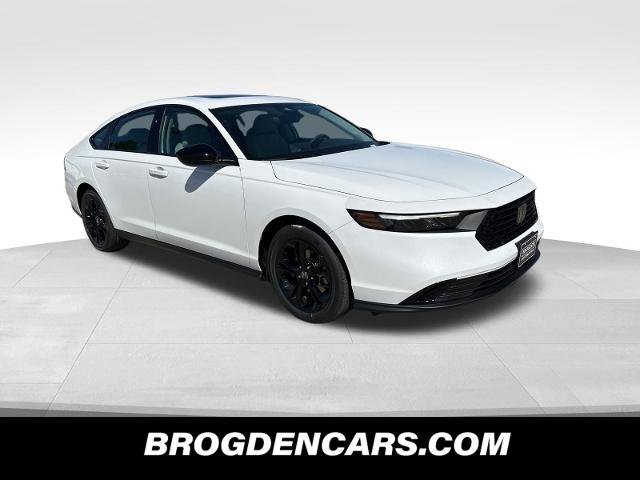 New 2025 Honda Accord SE image 1