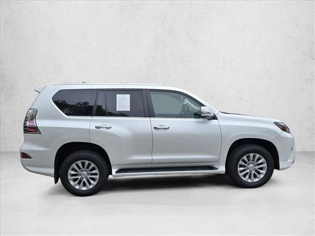 Used 2021 Lexus GX 460 w/ Accessory Package image 4