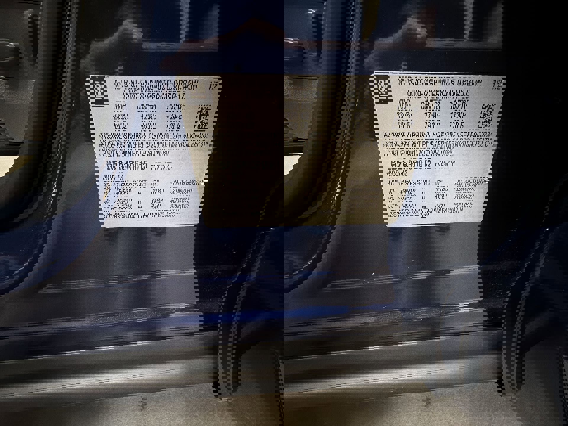 Used 2023 Buick Envision Avenir image 34