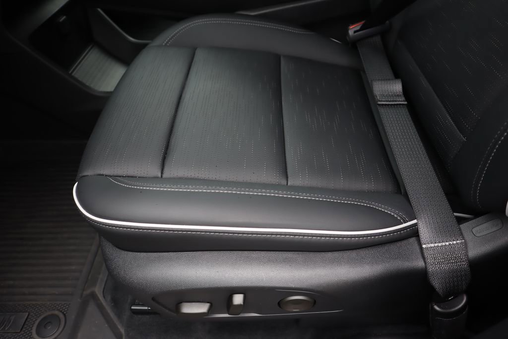 New 2025 Buick Enclave Sport Touring w/ Super Cruise Package FWD image 17