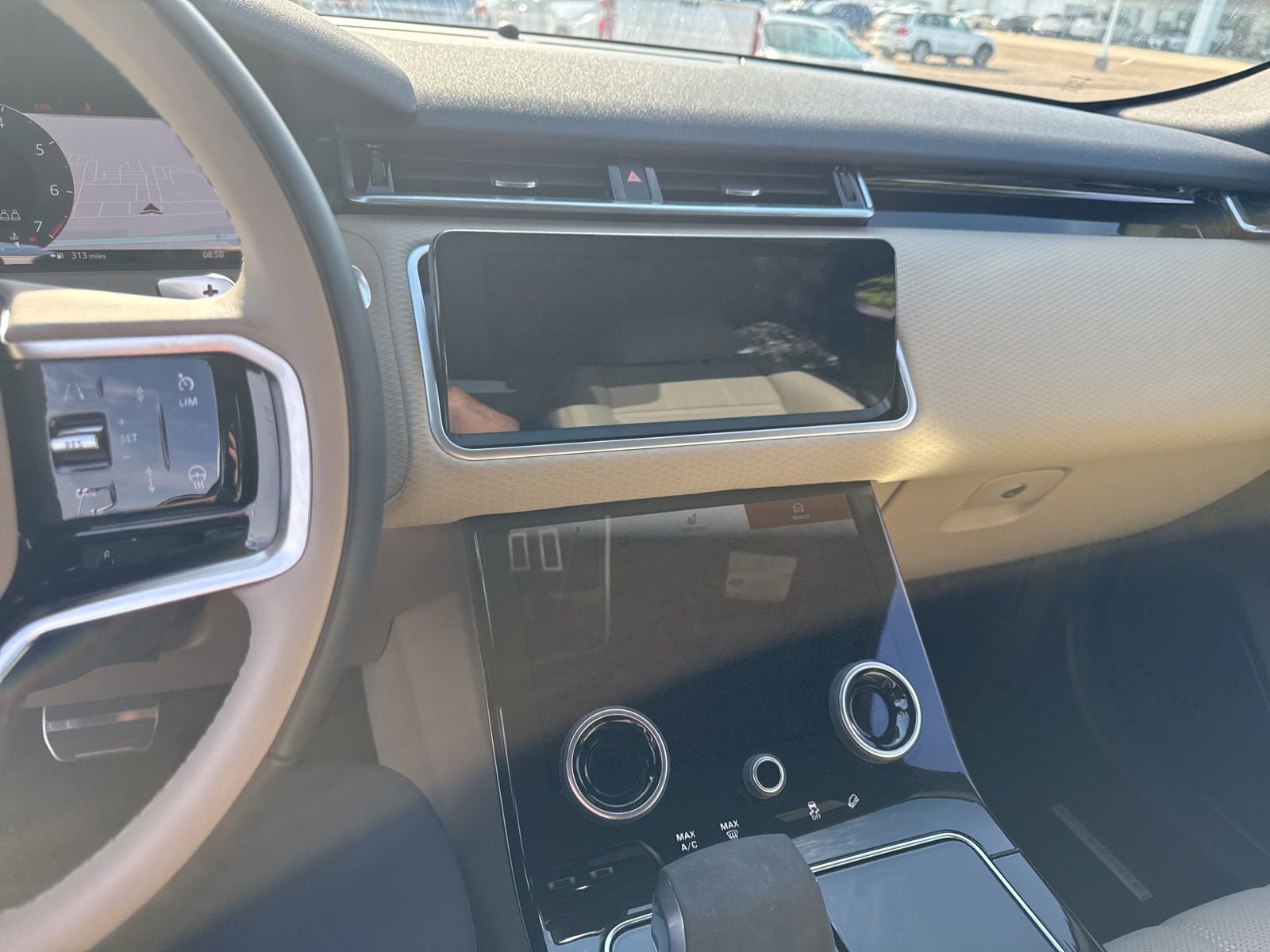 Used 2023 Land Rover Range Rover Velar R-Dynamic S image 16