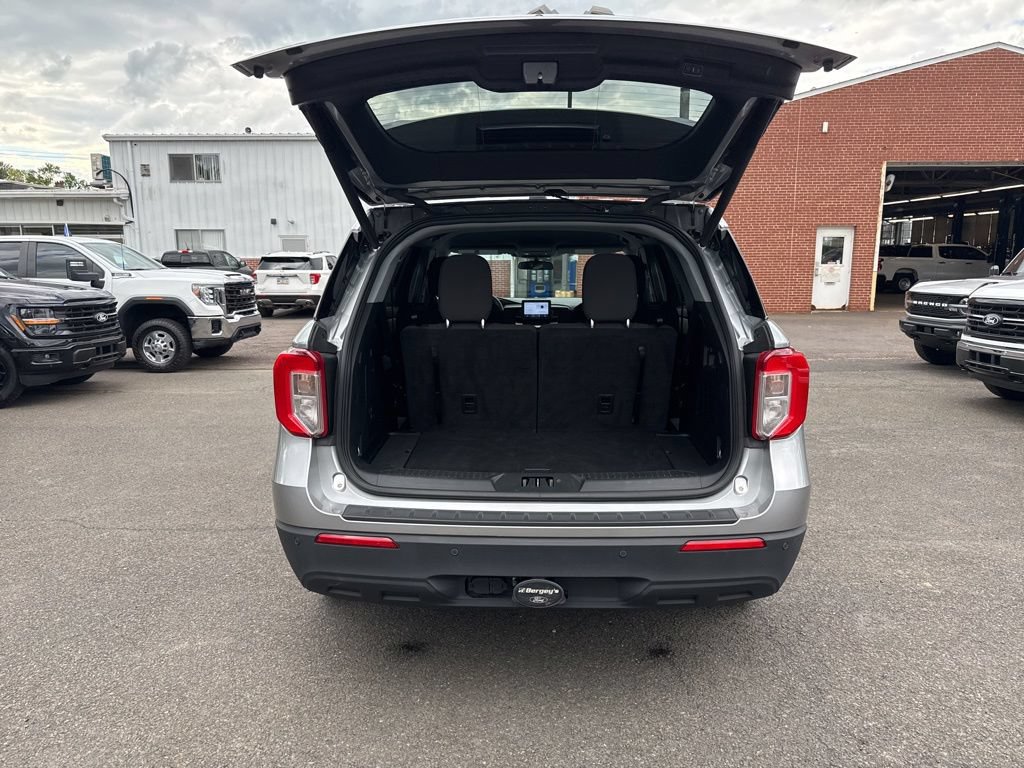 Certified 2023 Ford Explorer XLT w/ Class IV Trailer Tow Package AWD/4WD image 10
