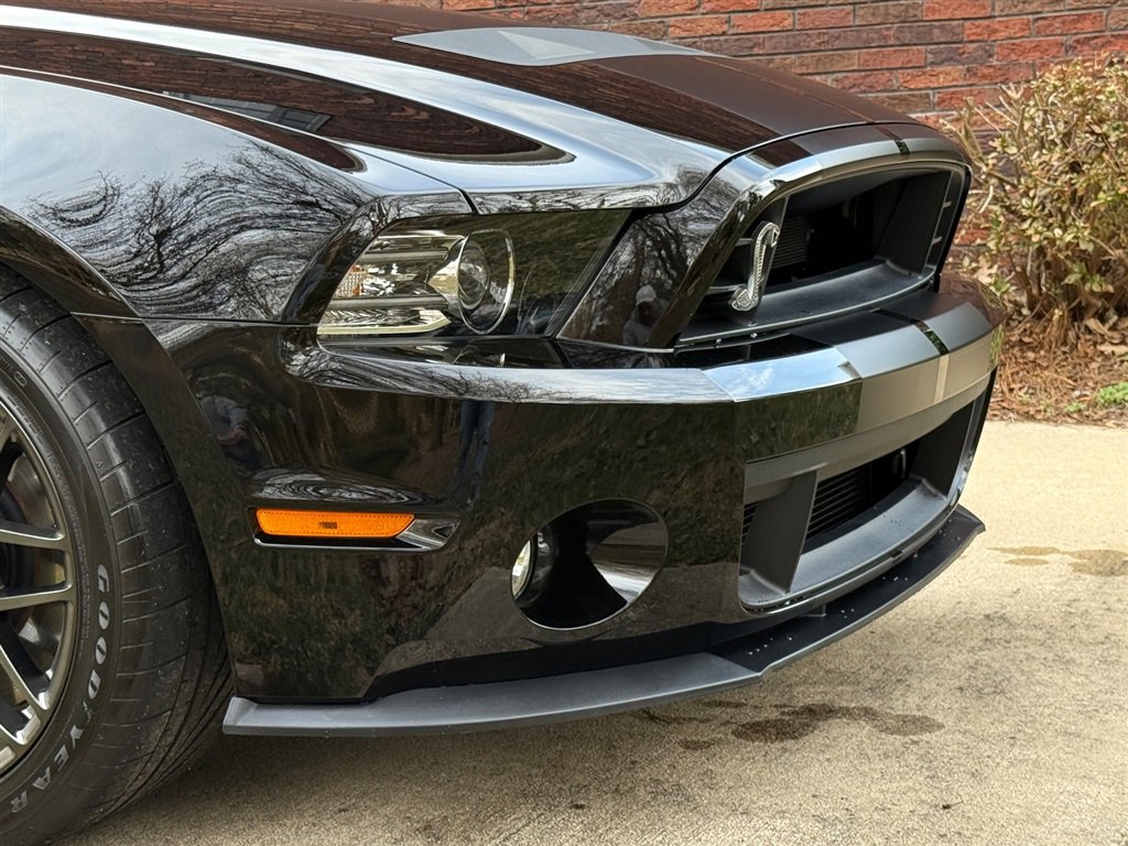 Used 2013 Ford Mustang Shelby GT500 RWD image 33