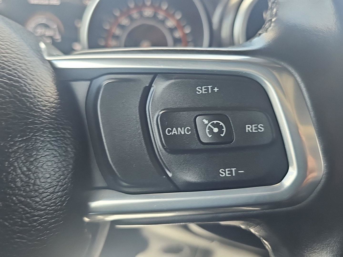 Used 2022 Jeep Wrangler Unlimited Sahara AWD/4WD image 17