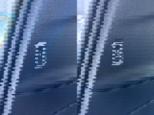 New 2026 Chrysler Pacifica Select w/ S Appearance Package image 9