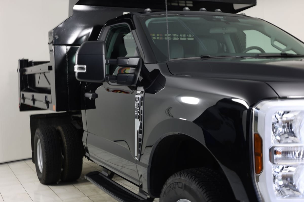 Used 2025 Ford F350 XLT AWD/4WD image 15