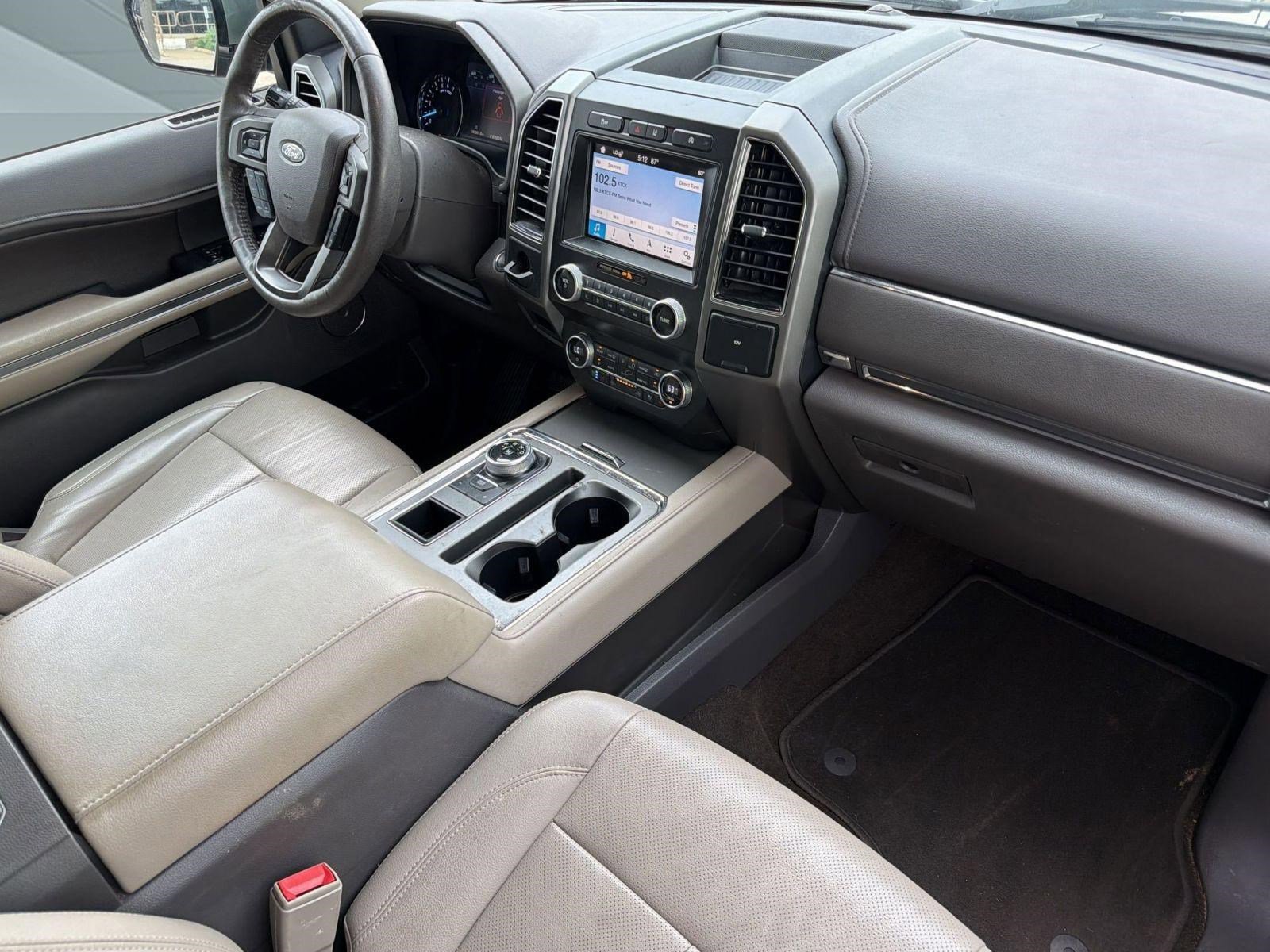 Used 2019 Ford Expedition XLT w/ Equipment Group 202A RWD image 27