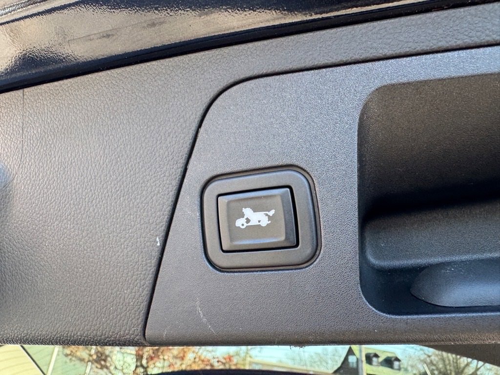 Used 2020 Buick Envision Preferred image 11