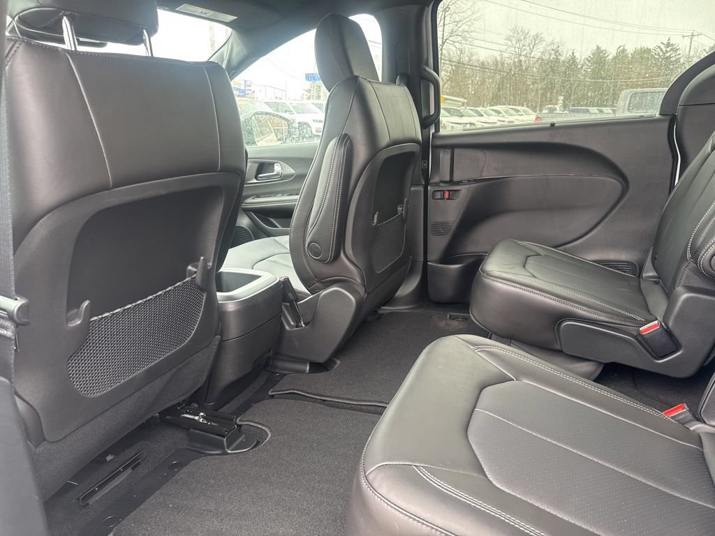 New 2026 Chrysler Voyager LX FWD image 19