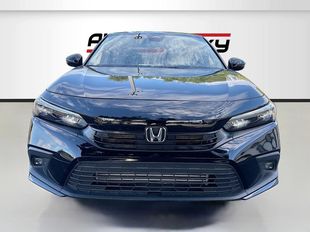 Used 2024 Honda Civic Touring image 2