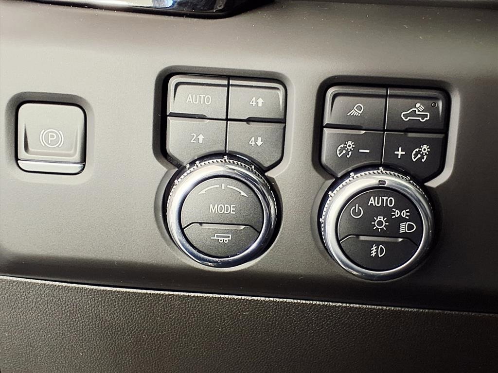 Used 2024 GMC Sierra 3500 Denali Ultimate image 20