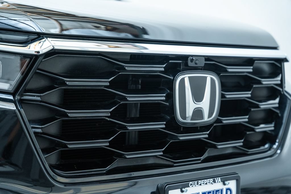 Used 2025 Honda Pilot Elite image 14