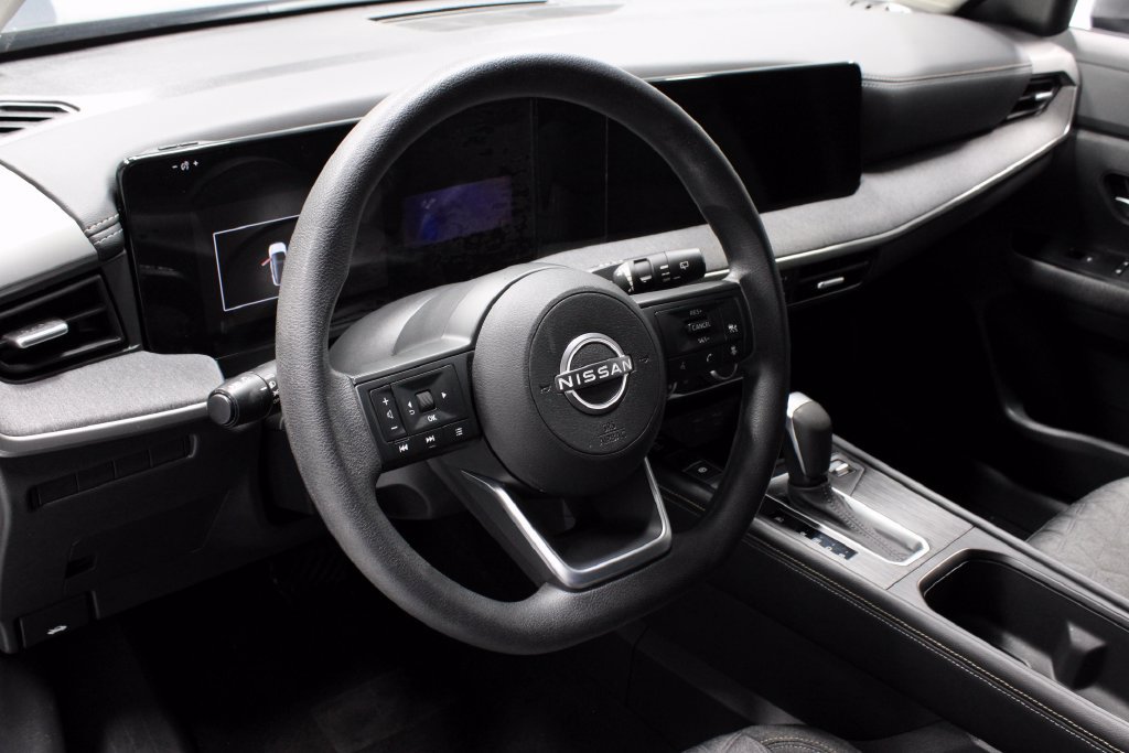 Certified 2025 Nissan Kicks SV AWD/4WD image 24