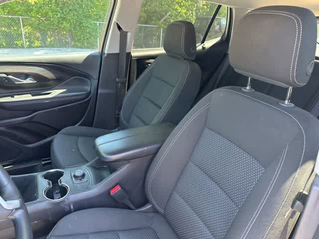 Used 2024 GMC Terrain SLE AWD/4WD image 4