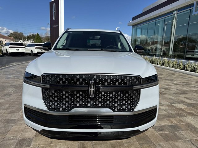 New 2026 Lincoln Navigator L Reserve AWD/4WD image 6