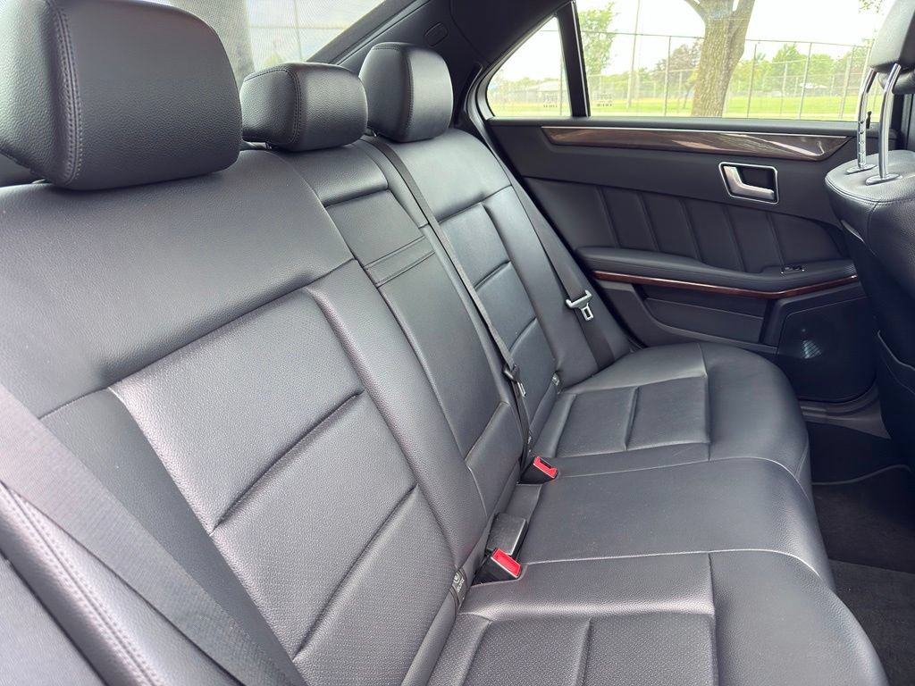 Used 2012 Mercedes-Benz E 350 4MATIC Sedan image 30