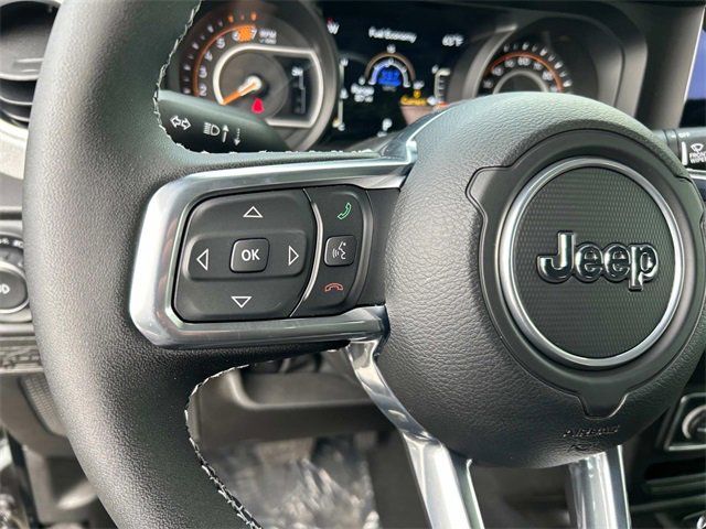 New 2025 Jeep Wrangler Sahara image 7