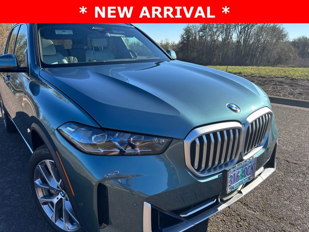 Used 2025 BMW X5 xDrive40i w/ Premium Package image 4