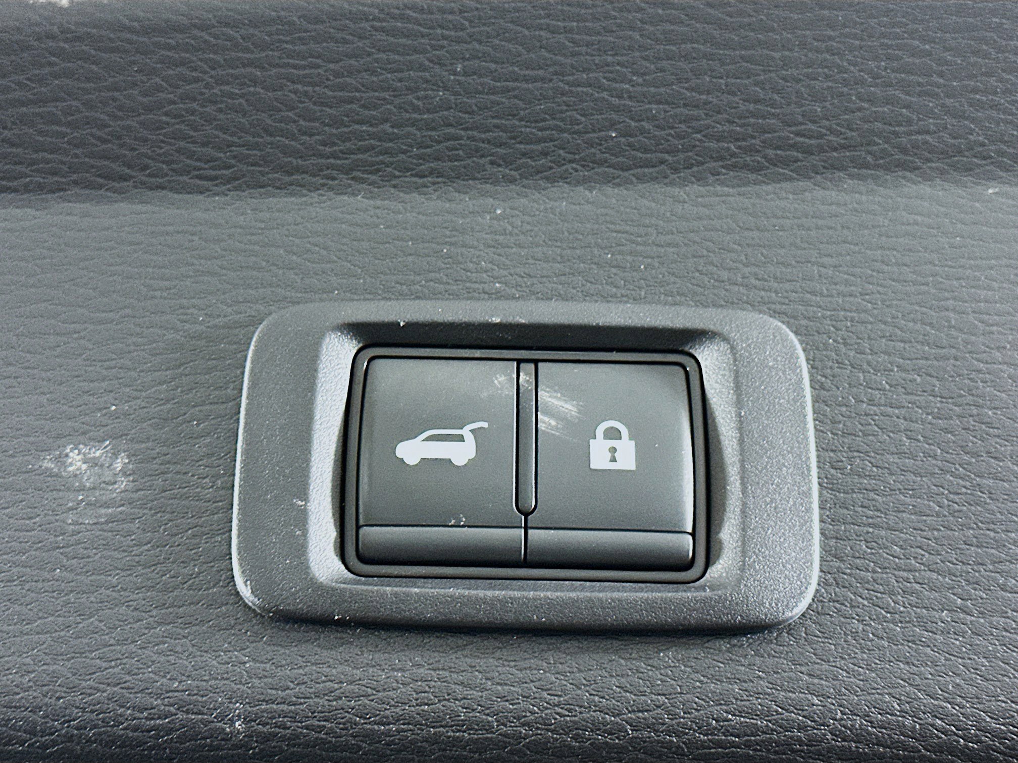 Used 2024 Mitsubishi Outlander SE image 31